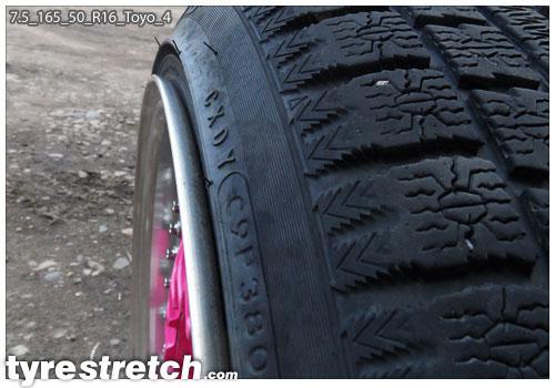 An example of tyre stretch: 165/50 R16 on 7.5J – TOYO