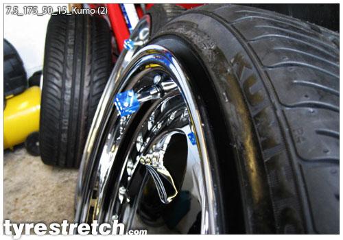 An example of tyre stretch: 175/50 R15 on 7.5J – KUMHO