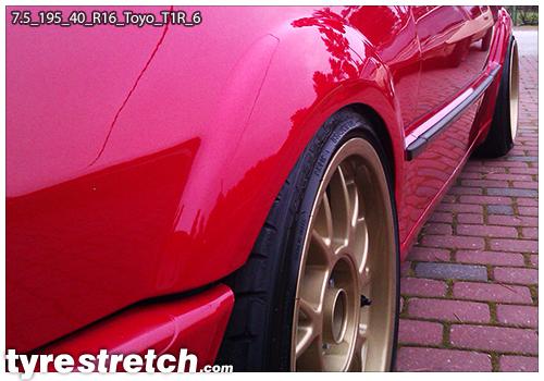 An example of tyre stretch: 195/40 R16 on 7.5J – TOYO