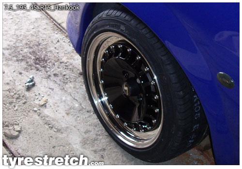An example of tyre stretch: 195/45 R15 on 7.5J – HANKOOK