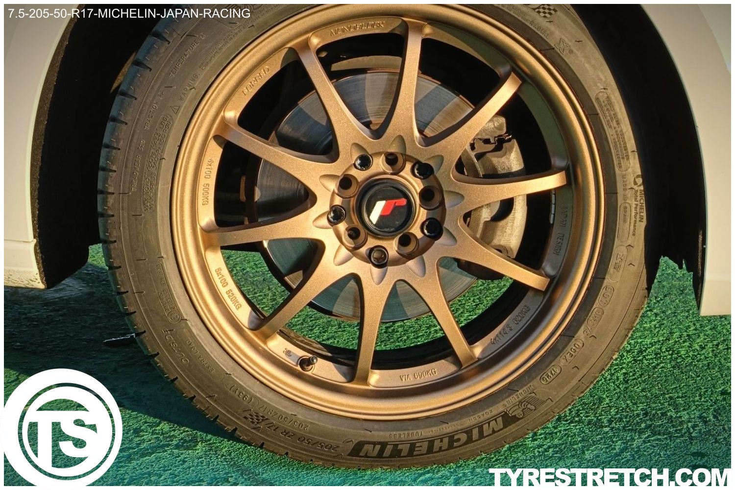 An example of tyre stretch: 205/50 R17 on 7.5J – MICHELIN (JAPAN-RACING)