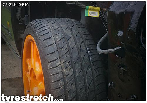 An example of tyre stretch: 215/40 R16 on 7.5J