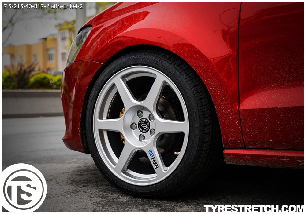 An example of tyre stretch: 215/40 R17 on 7.5J – PLATIN (ENKEI)