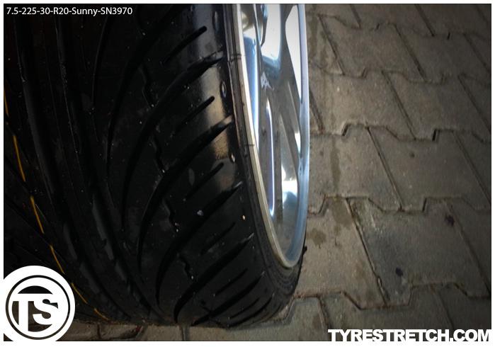 An example of tyre stretch: 225/30 R20 on 7.5J – SUNNY