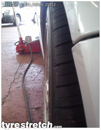 An example of tyre stretch: 225/40 R18 on 7.5J – FALKEN