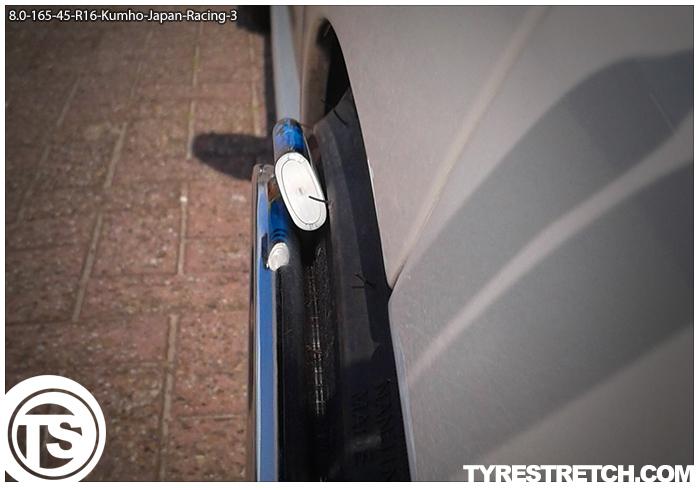 An example of tyre stretch: 165/45 R16 on 8.0J – KUMHO (JAPAN RACING)