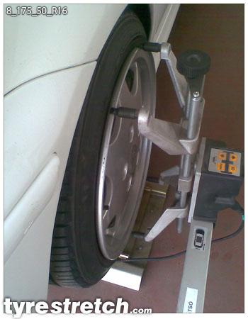 An example of tyre stretch: 175/50 R16 on 8.0J