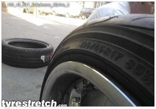 An example of tyre stretch: 195/45 R17 on 8.0J – YOKOHAMA