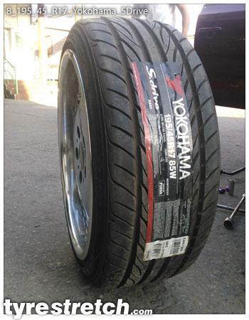 An example of tyre stretch: 195/45 R17 on 8.0J – YOKOHAMA