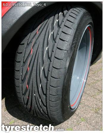 An example of tyre stretch: 195/50 R15 on 8.0J – TOYO