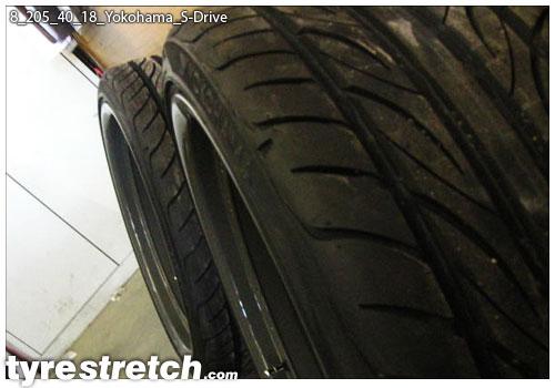 An example of tyre stretch: 205/40 R18 on 8.0J – YOKOHAMA