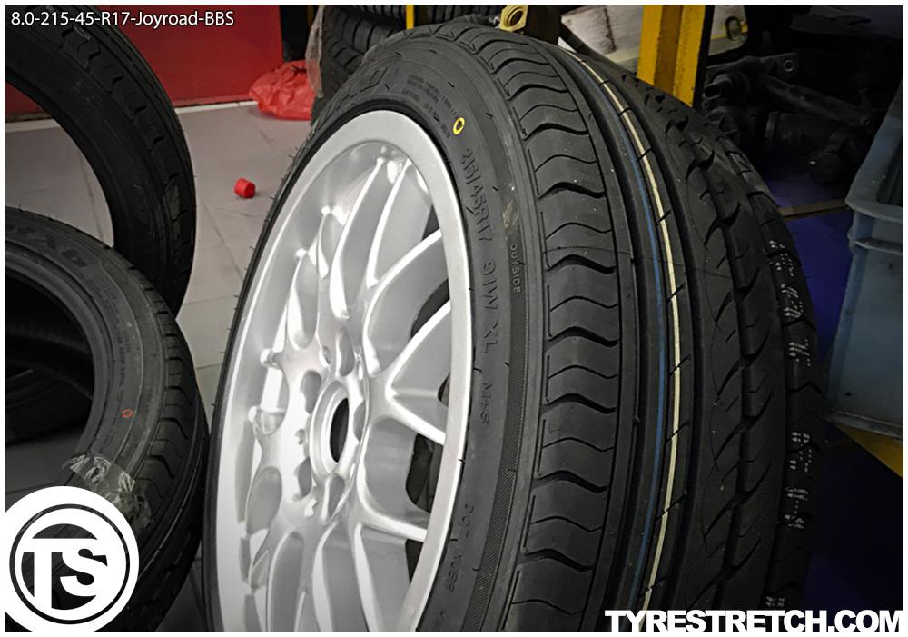 An example of tyre stretch: 215/45 R17 on 8.0J – JOYROAD (BBS)