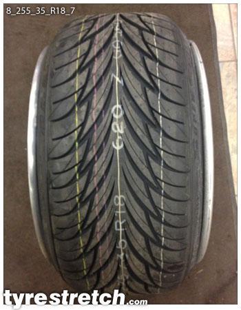 An example of tyre stretch: 255/35 R18 on 8.0J