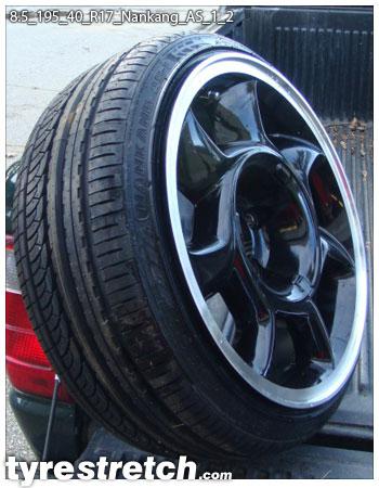 An example of tyre stretch: 195/40 R17 on 8.5J – NANKANG