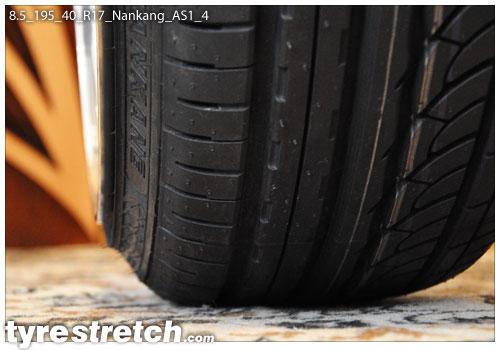 An example of tyre stretch: 195/40 R17 on 8.5J – NANKANG