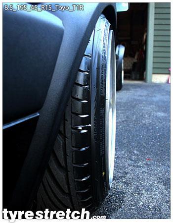An example of tyre stretch: 195/45 R15 on 8.5J – TOYO