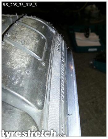 An example of tyre stretch: 205/35 R18 on 8.5J