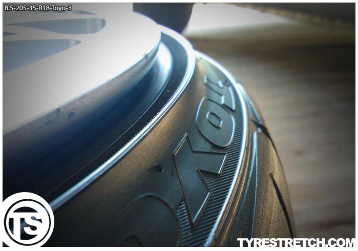 An example of tyre stretch: 205/35 R18 on 8.5J – TOYO