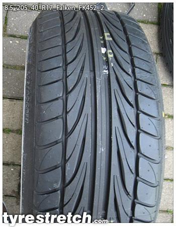 An example of tyre stretch: 205/40 R17 on 8.5J – FALKEN