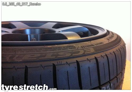 An example of tyre stretch: 205/40 R17 on 8.5J – KUMHO