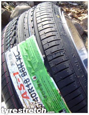 An example of tyre stretch: 205/40 R18 on 8.5J