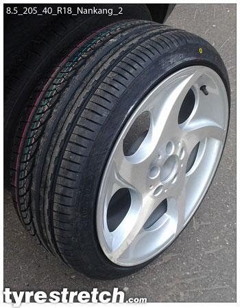 An example of tyre stretch: 205/40 R18 on 8.5J – NANKANG