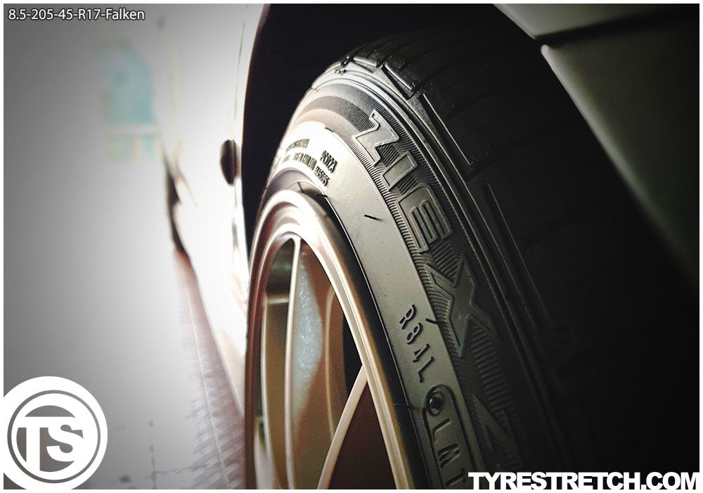 An example of tyre stretch: 205/45 R17 on 8.5J – FALKEN