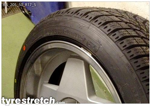An example of tyre stretch: 205/50 R17 on 8.5J