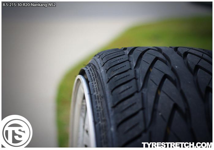 An example of tyre stretch: 215/30 R20 on 8.5J – NANKANG