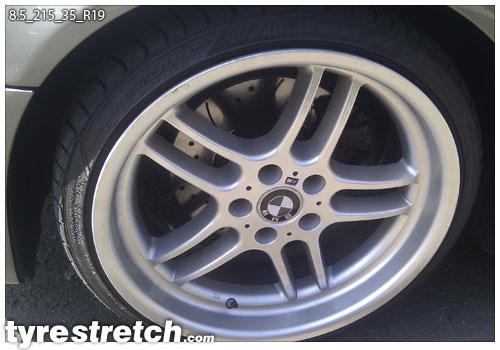 An example of tyre stretch: 215/35 R19 on 8.5J