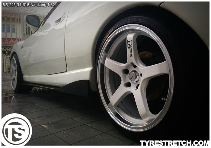 An example of tyre stretch: 225/35 R18 on 8.5J – NANKANG