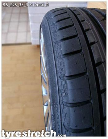 An example of tyre stretch: 225/35 R19 on 8.5J – CONTINENTAL