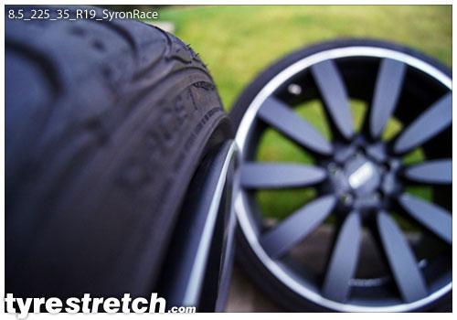 An example of tyre stretch: 225/35 R19 on 8.5J – SYRON