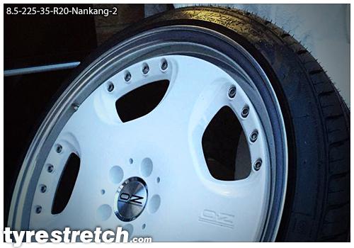 An example of tyre stretch: 225/35 R20 on 8.5J – NANKANG