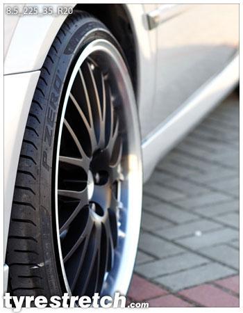 An example of tyre stretch: 225/35 R20 on 8.5J