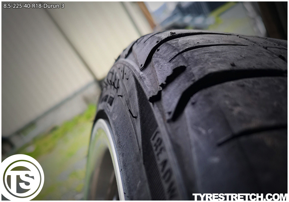 An example of tyre stretch: 225/40 R18 on 8.5J – DURUN