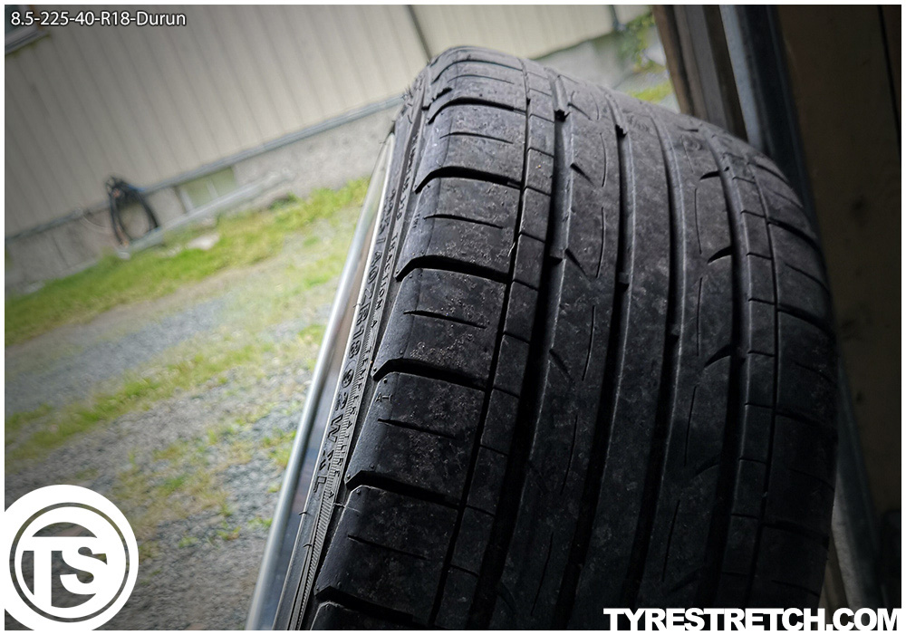 An example of tyre stretch: 225/40 R18 on 8.5J – DURUN
