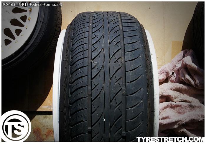 An example of tyre stretch: 165/45 R15 on 9.0J – FEDERAL