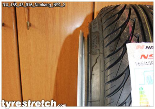 An example of tyre stretch: 165/45 R16 on 9.0J – NANKANG