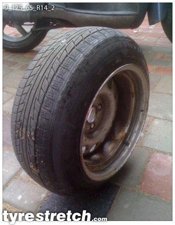 An example of tyre stretch: 175/65 R14 on 9.0J