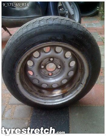 An example of tyre stretch: 175/65 R14 on 9.0J