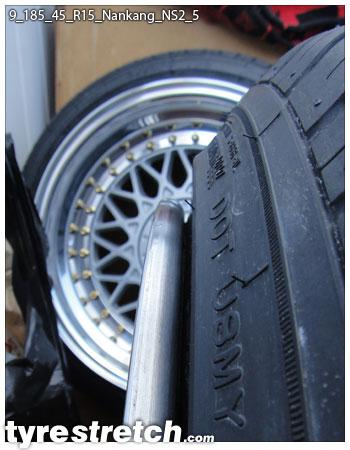 An example of tyre stretch: 185/45 R15 on 9.0J – NANKANG