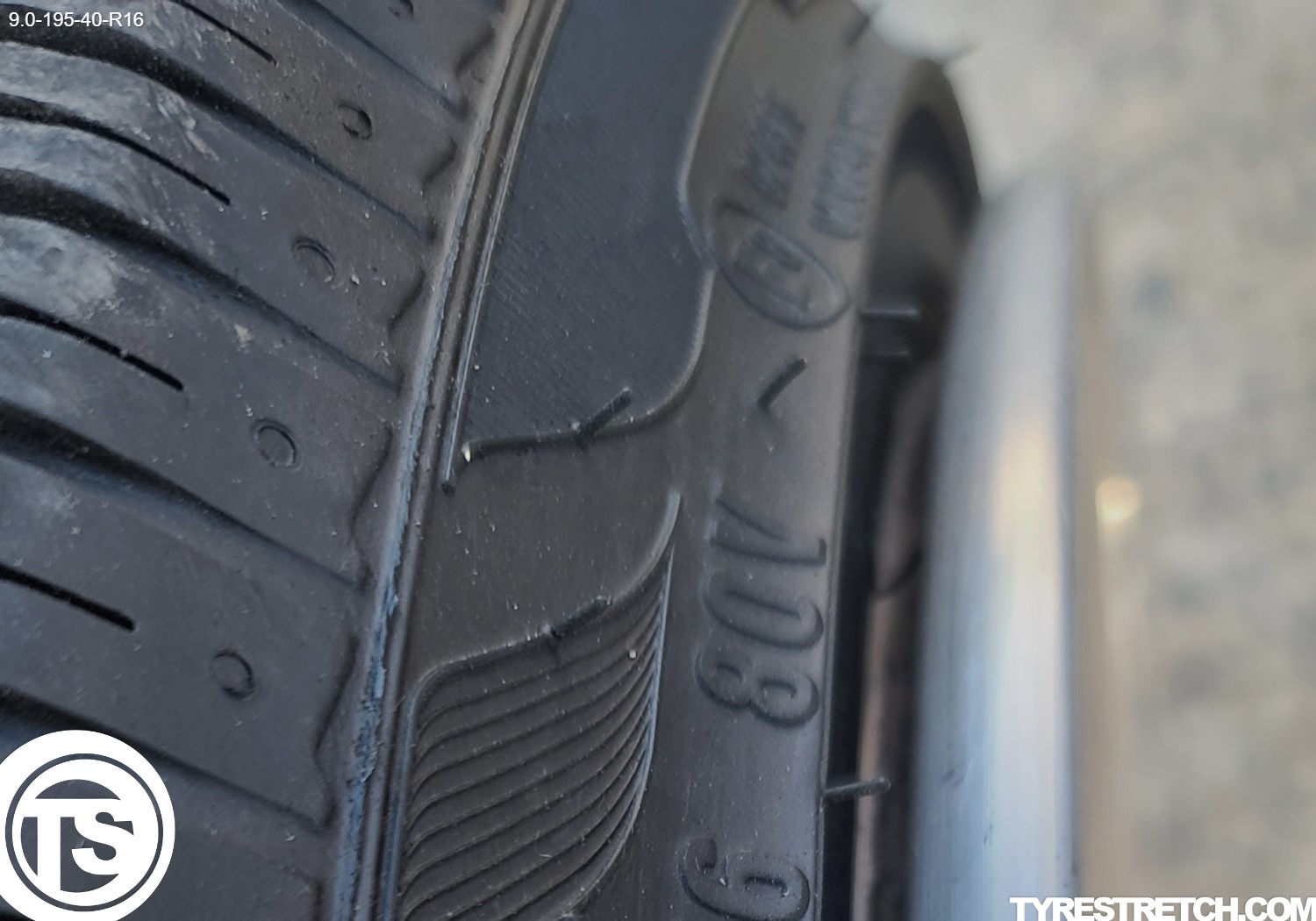 An example of tyre stretch: 195/40 R16 on 9.0J – ARROYO (CARLINE)