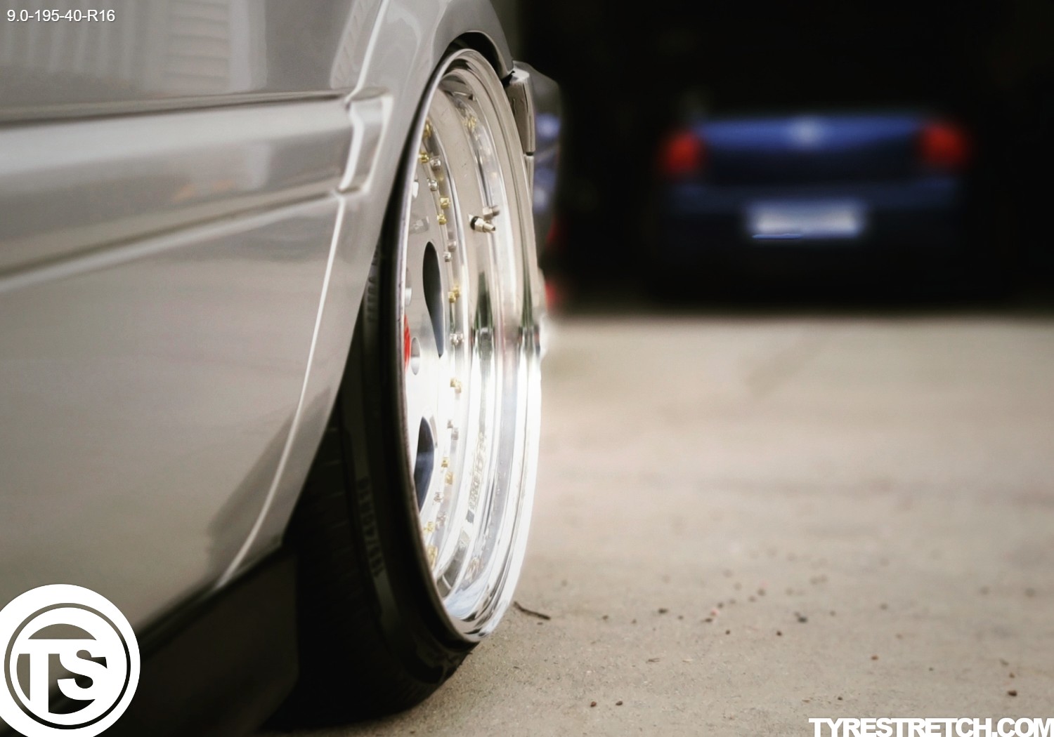 An example of tyre stretch: 195/40 R16 on 9.0J – ARROYO (CARLINE)