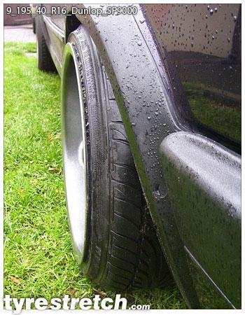 An example of tyre stretch: 195/40 R16 on 9.0J – DUNLOP