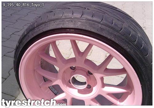 An example of tyre stretch: 195/40 R16 on 9.0J – TOYO