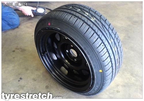 An example of tyre stretch: 195/45 R14 on 9.0J – FALKEN