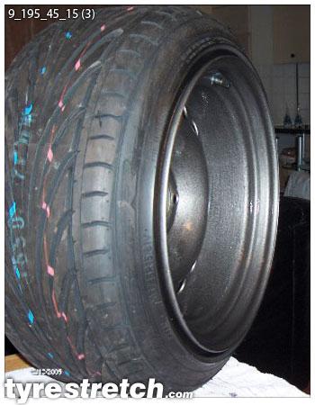 An example of tyre stretch: 195/45 R15 on 9.0J