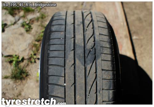 An example of tyre stretch: 195/45 R16 on 9.0J – BRIDGESTONE