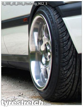 An example of tyre stretch: 195/45 R16 on 9.0J – NANKANG